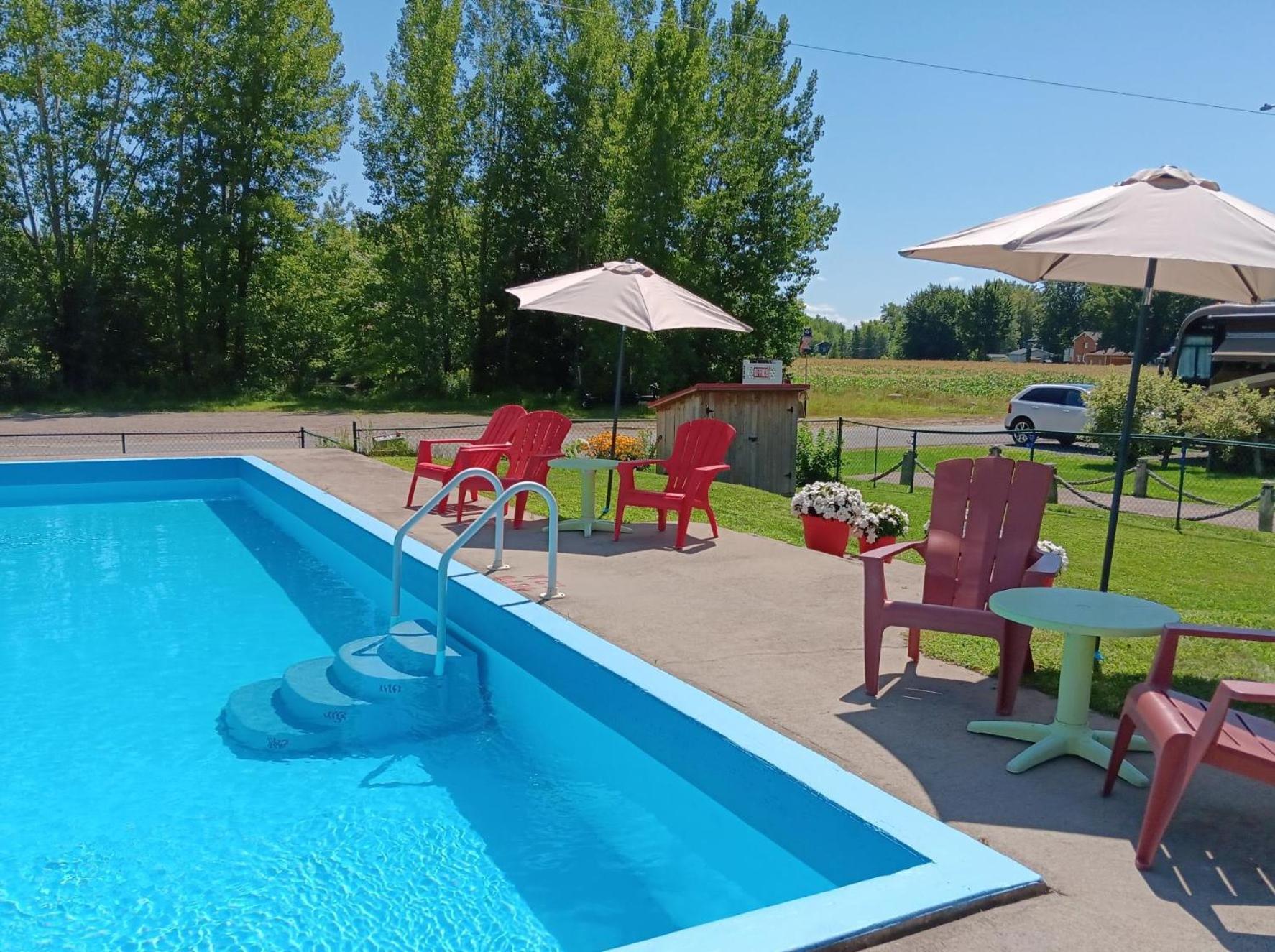 Appartamento Loft Avec Vue A 180 Degre Louiseville Esterno foto